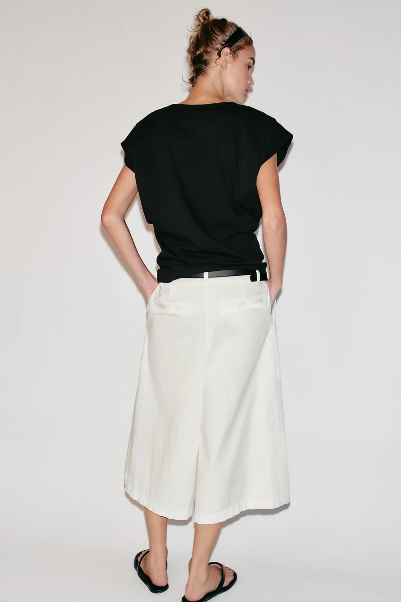 COTTON V-NECK T-SHIRT