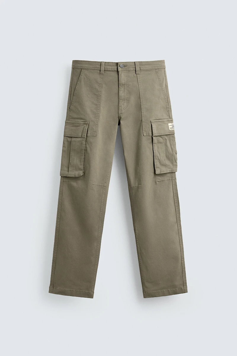 PANTALON CARGO COUPE DÉCONTRACTÉE