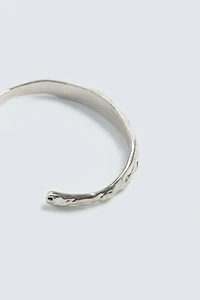 BRACELET MÉTALLIQUE IRRÉGULIER