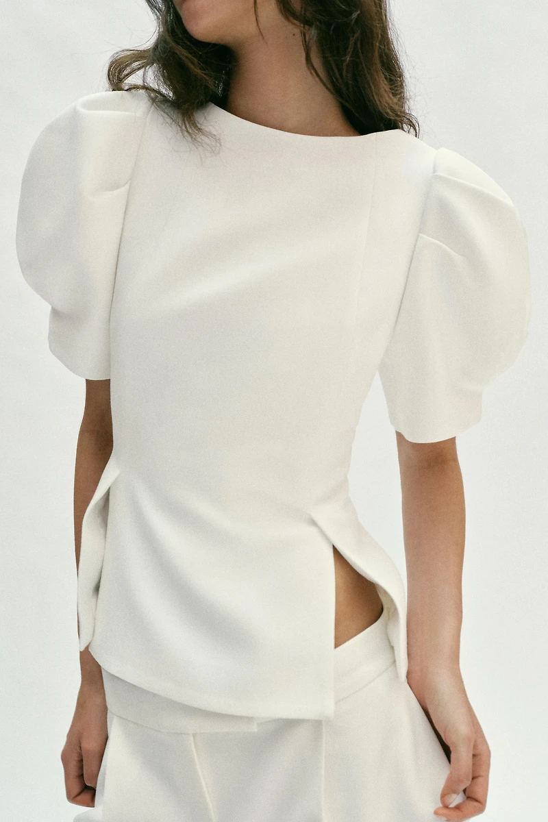 BALLOON SLEEVE TOP
