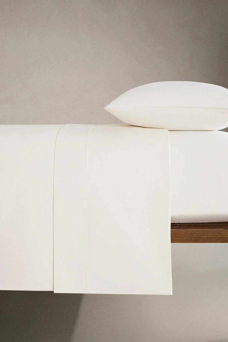 PERCALE FLAT SHEET WITH PIPING (800 THREAD COUNT)