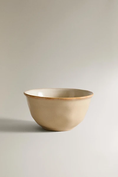 STONEWARE BOWL WITH IRREGULAR EDGE