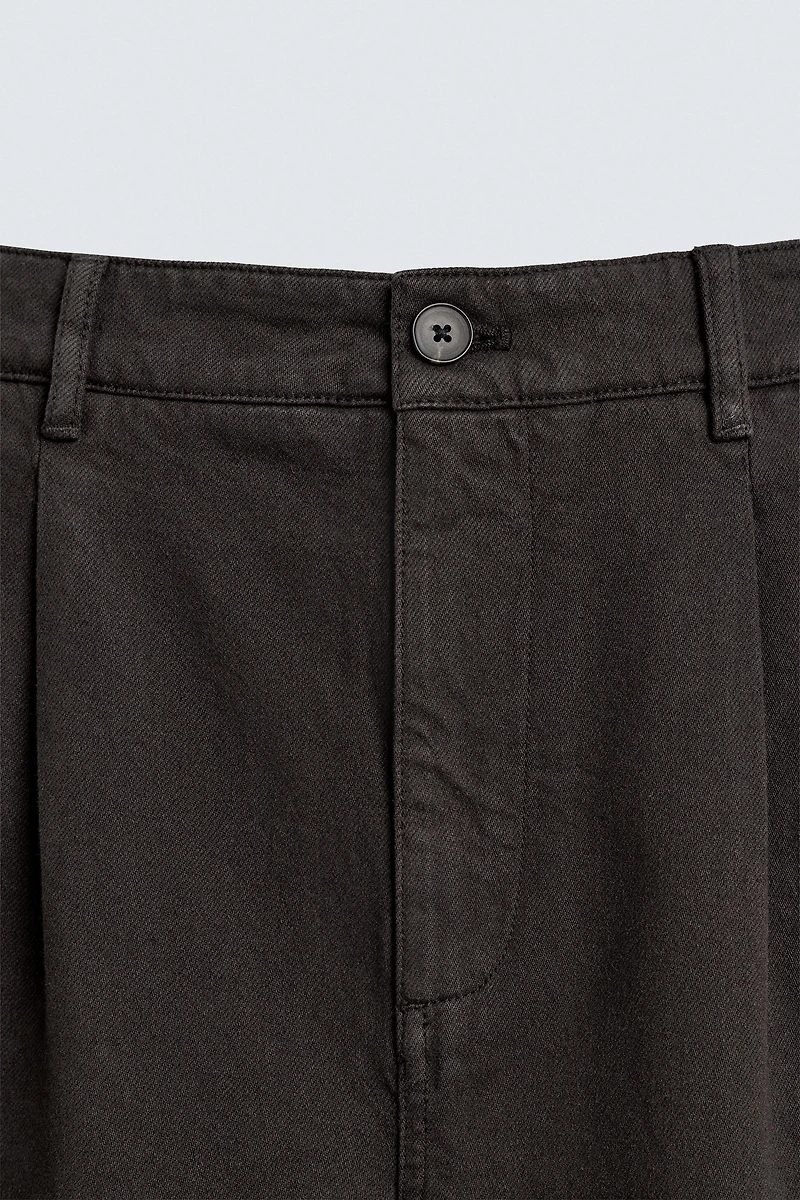 PANTALON STRAIGHT FIT À PLIS