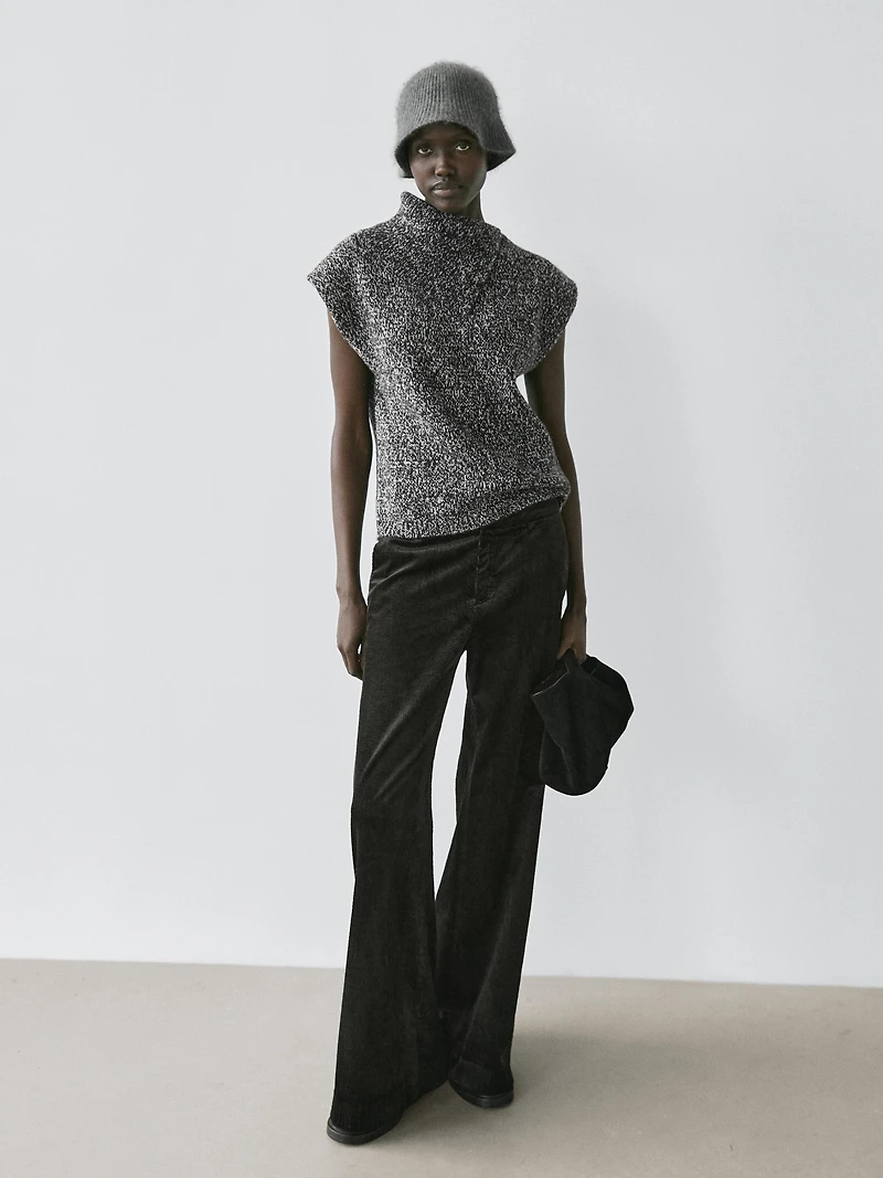 Mouliné knit vest with collar detail