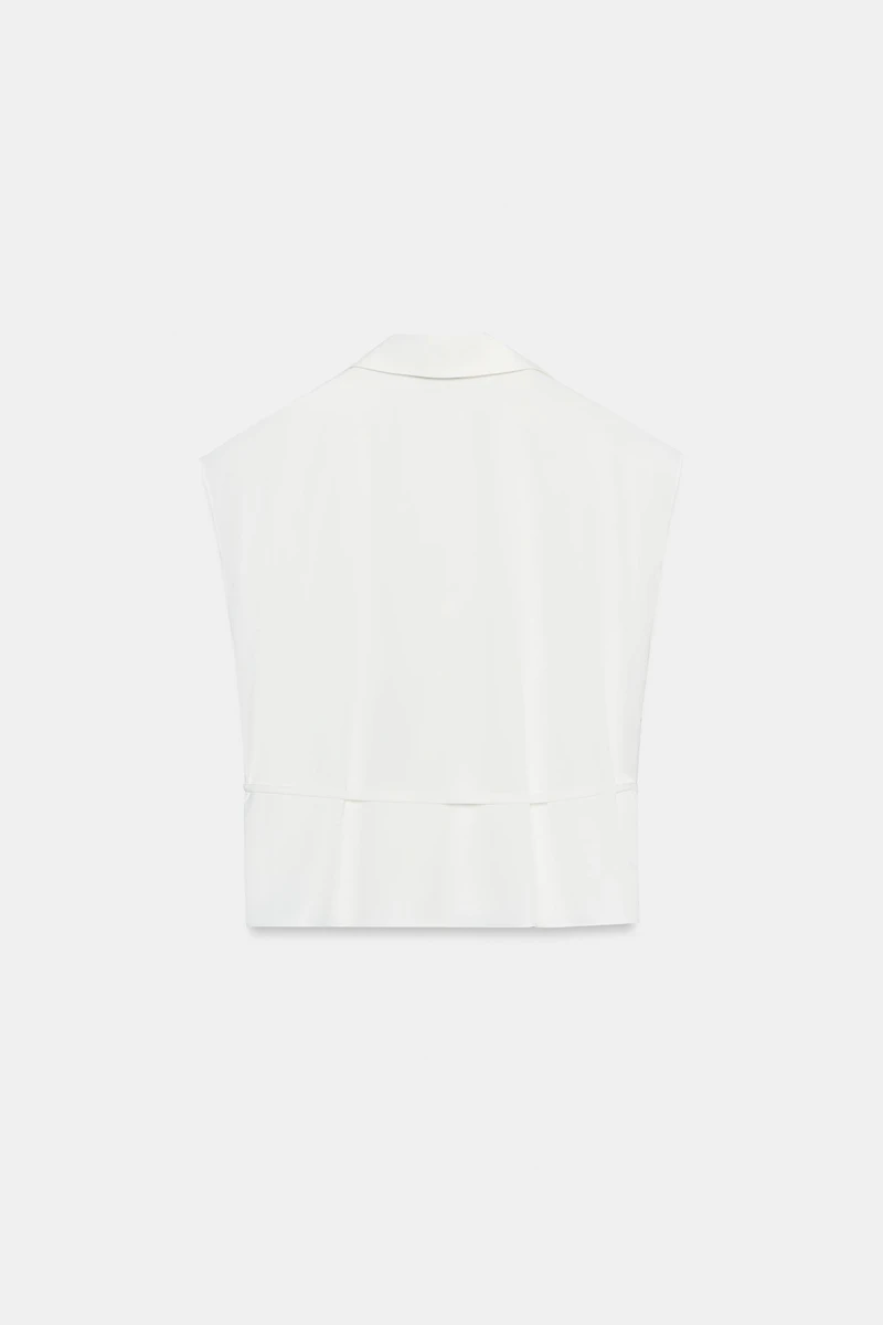 CHEMISE SATINÉE SANS MANCHES AVEC CEINTURE
