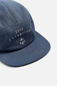 CASQUETTE DÉLAVÉE À IMPRIMÉ COMBINÉ