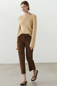 Pantalon cropped cuir daim avec cordons