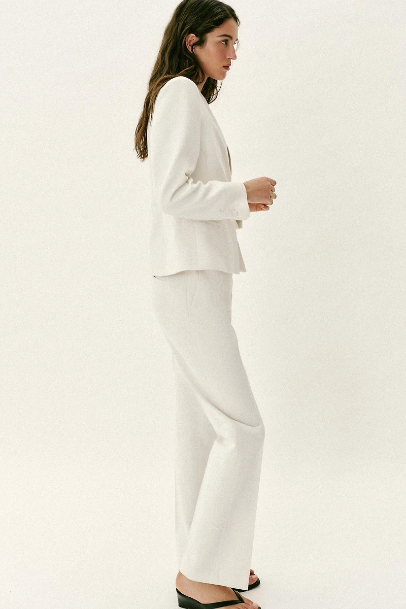 LOW-RISE STRAIGHT LEG PANTS