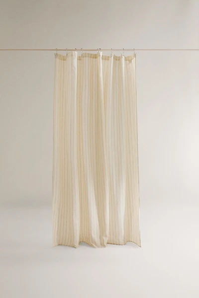 STRIPED LINEN SHOWER CURTAIN