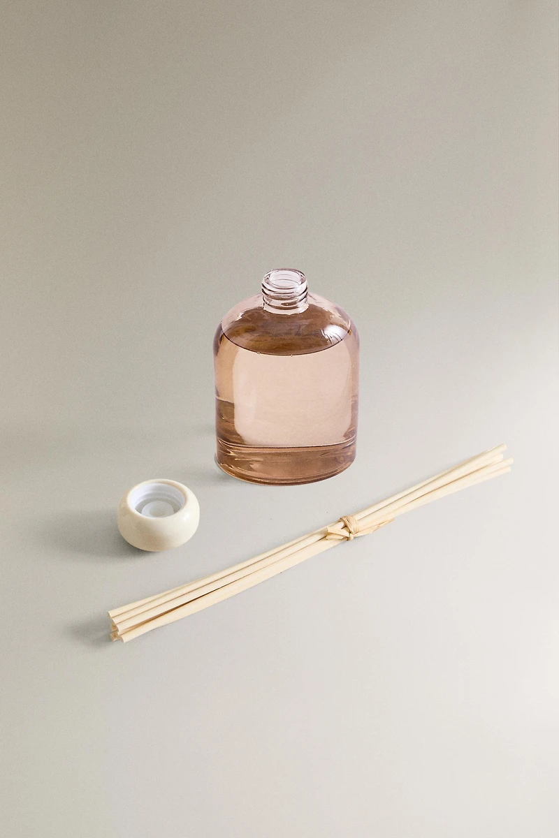 (250 ML) DIFFUSEUR DE PARFUM À BÂTONNETS MUSKY LILY