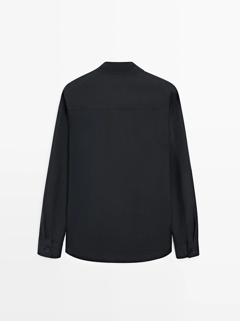 Linen total look overshirt with pocket details