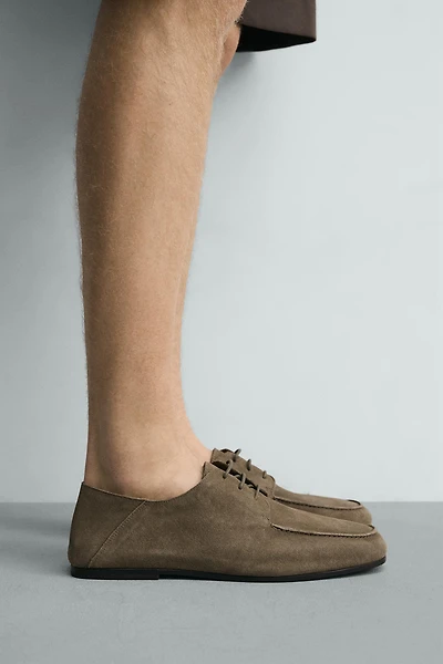 CASUAL LEATHER SHOES