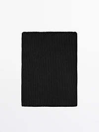 Ribbed 100% cashmere scarf