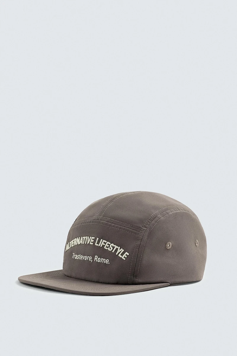 EMBROIDERED FLAT VISOR CAP