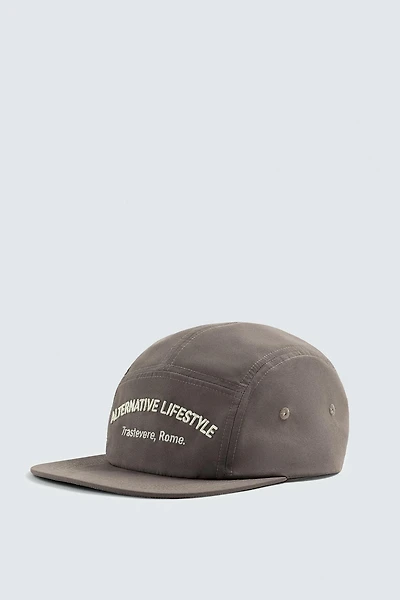 EMBROIDERED FLAT VISOR CAP