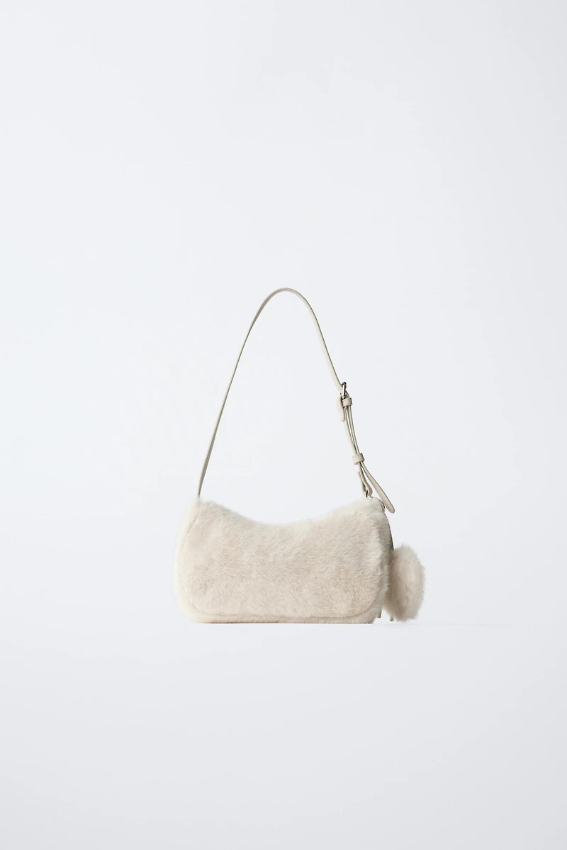 SAC BANDOULIÈRE EFFET FOURRURE AVEC BRETLOQUE