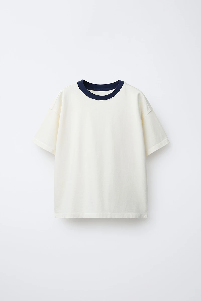 T-SHIRT COL CONTRASTE
