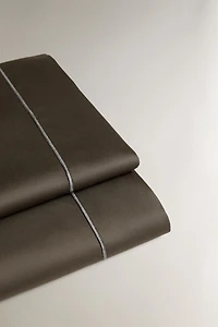 SATEEN FLAT SHEET WITH FESTOON DESIGN (300 THREAD COUNT)
