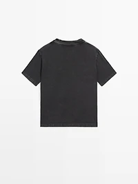 Distressed oversize T-shirt