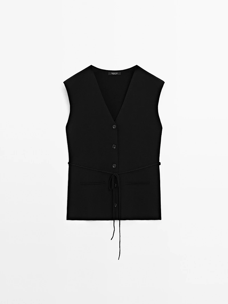 V-neck knit vest