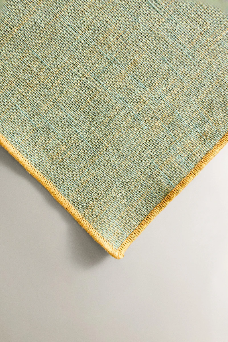 NAPPE COTON BRODERIE CONTRASTANTE