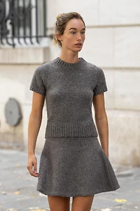 SHORT SLEEVE WOOL TOP