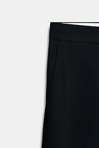 HIGH-WAISTED BARREL PANTS