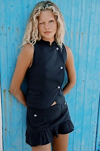 TAB DETAIL BUTTONED VEST TOP