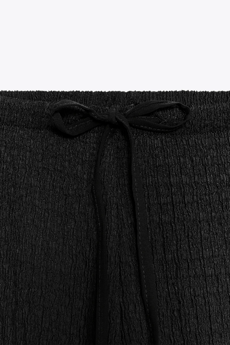 TEXTURED STRAIGHT LEG PANTS