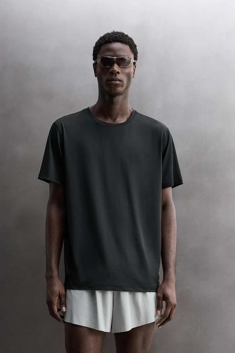 BASIC TECHNICAL T-SHIRT