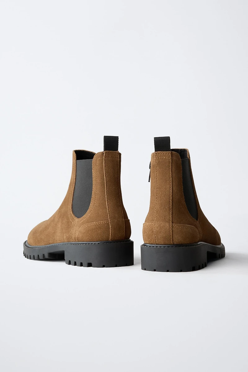 LEATHER CHELSEA ANKLE BOOTS