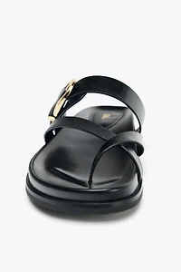 FLAT BUCKLE SANDALS