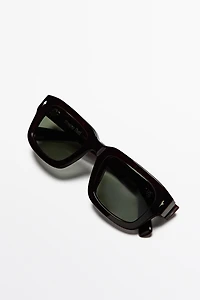 Rectangular sunglasses