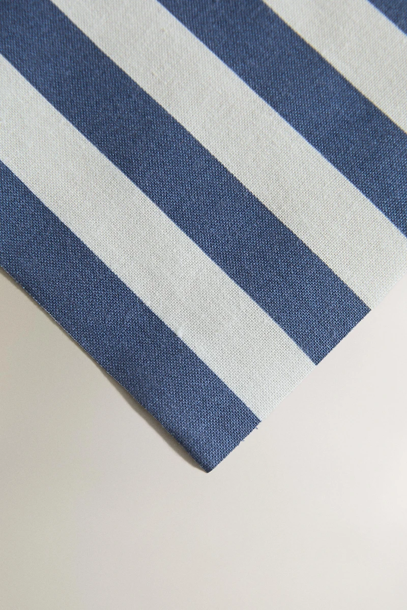 PACK OF STRIPED REUSABLE COTTON NAPKINS (PACK OF 20)