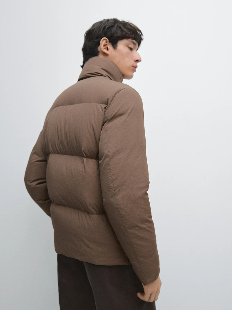 Water-repellent puffer jacket