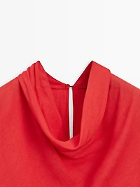 Blouse fluide à col drapé