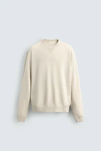 SOFT CREWNECK SWEATSHIRT
