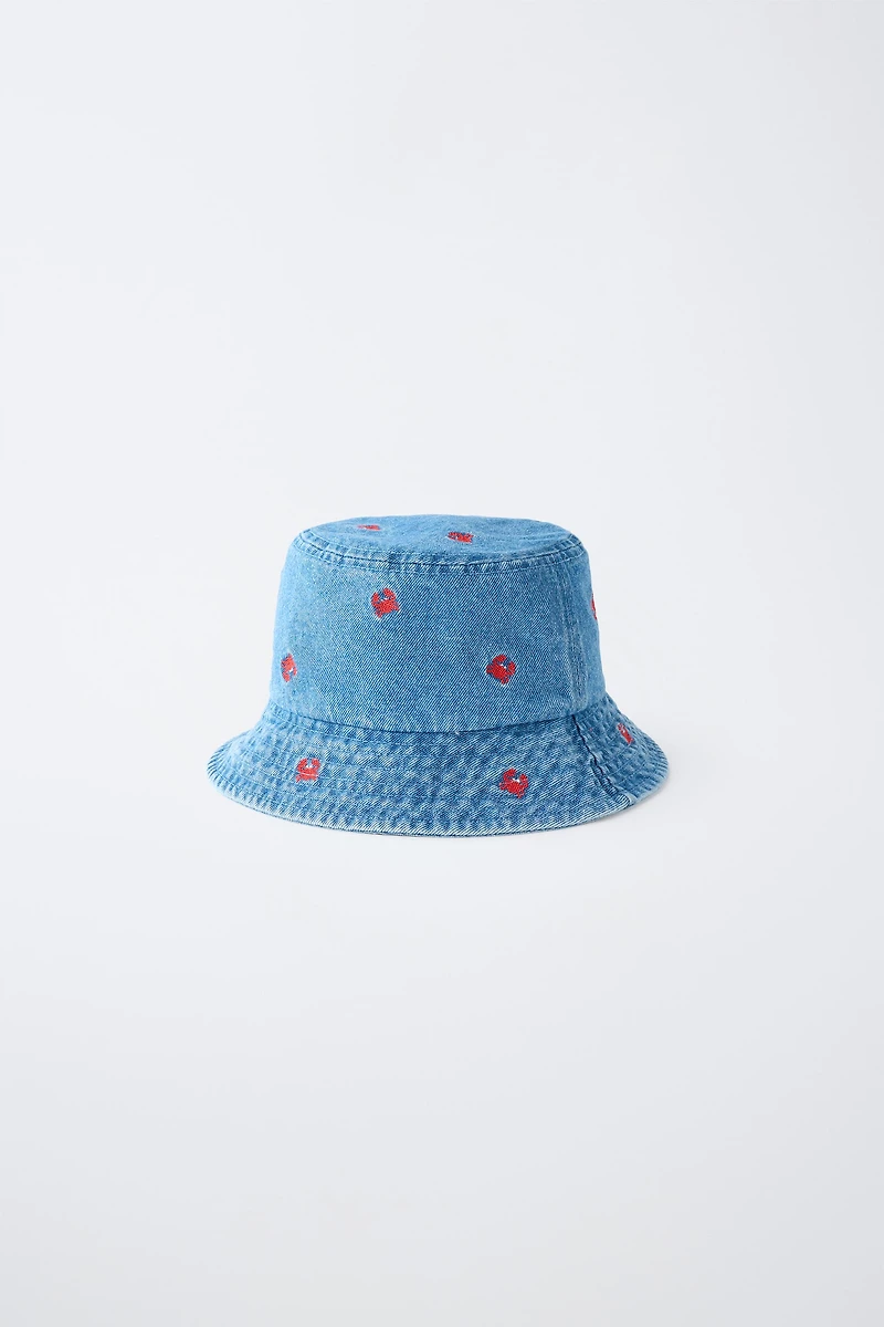 EMBROIDERED CRAB DENIM BUCKET HAT