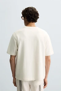 REGULAR FIT TEXTURED SWEATSHIRT