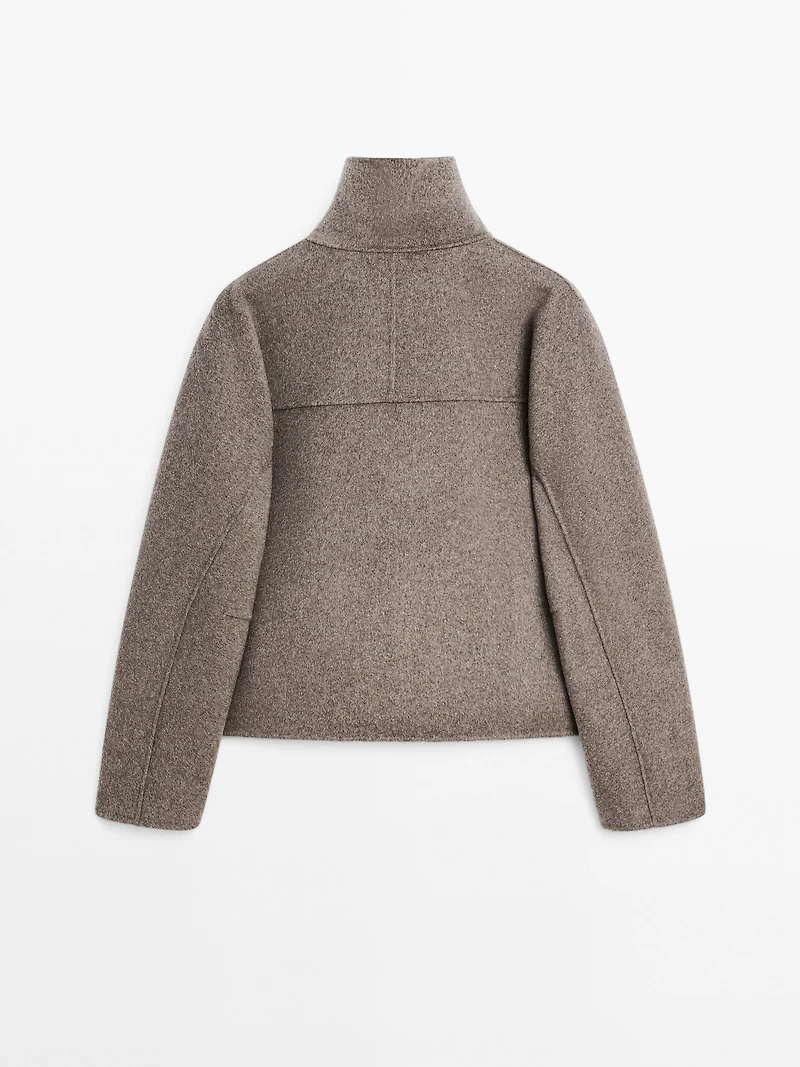 Manteau court à col montant en laine mélangée