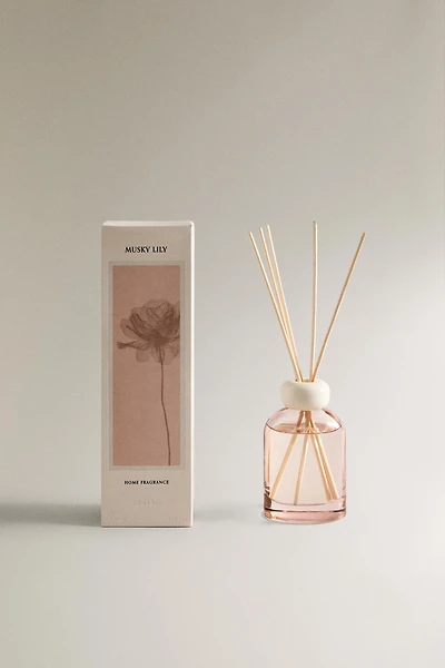 (4.06 oz) MUSKY LILY MIKADO AIR FRESHENER