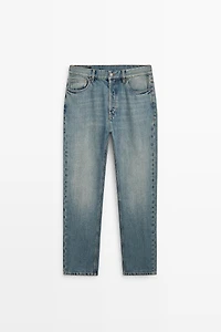 Straight-leg jeans