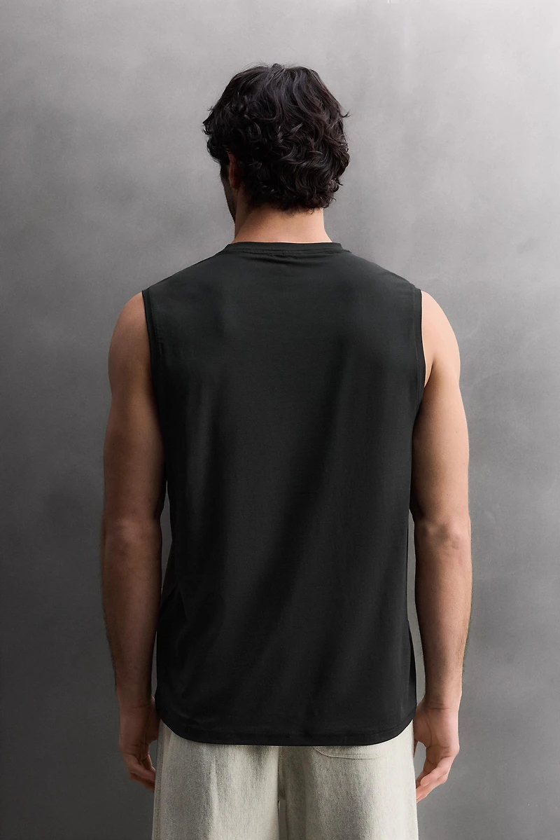 BASIC TECHNICAL TANK TOP
