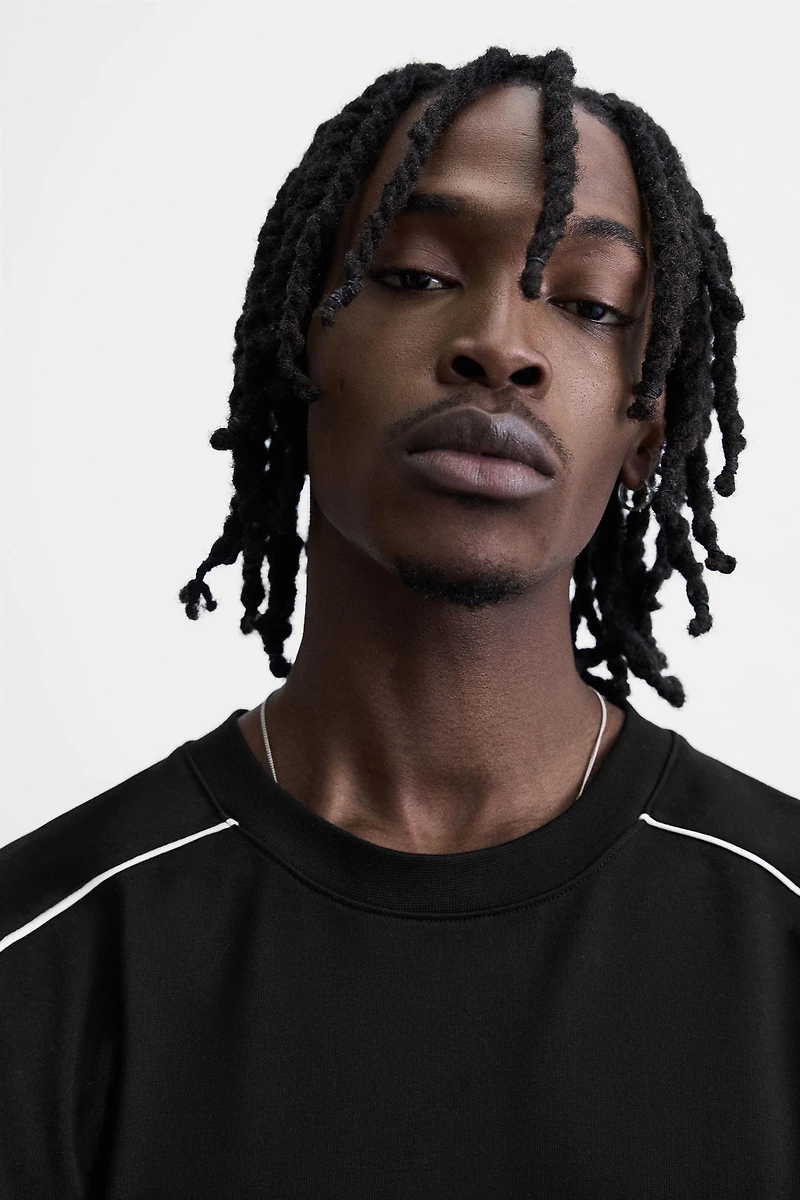 CONTRASTING TRIM SWEATSHIRT