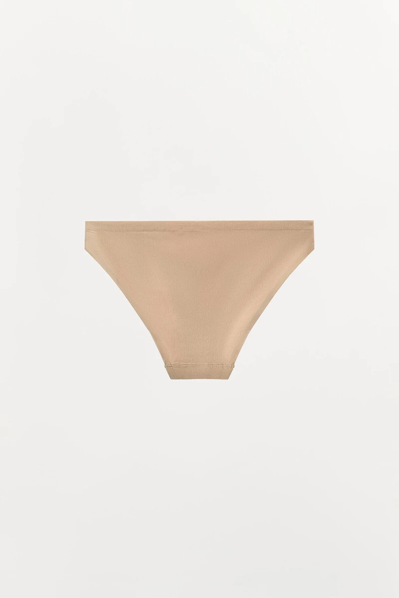 SEAMLESS PANTIES