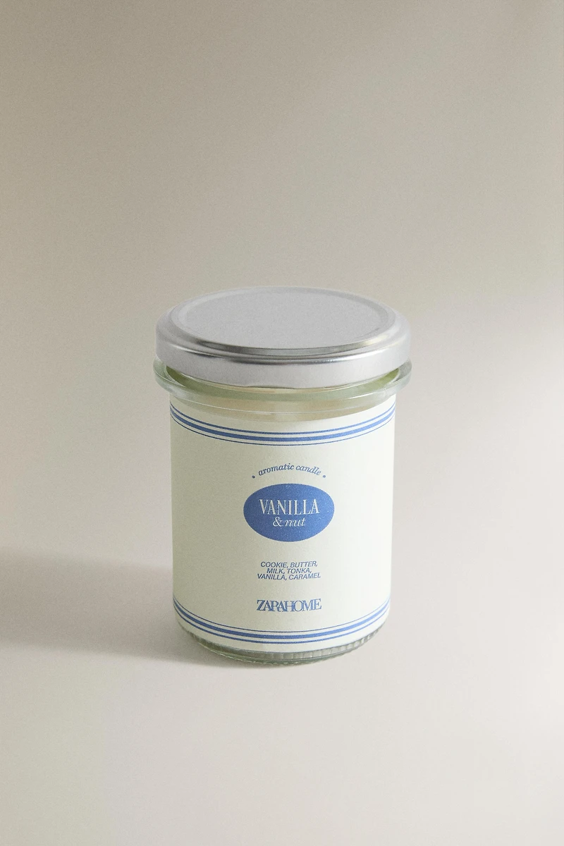 G) VANILLA & NUT SCENTED CANDLE