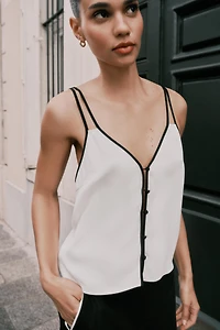 CONTRAST PIPED TRIM CAMISOLE