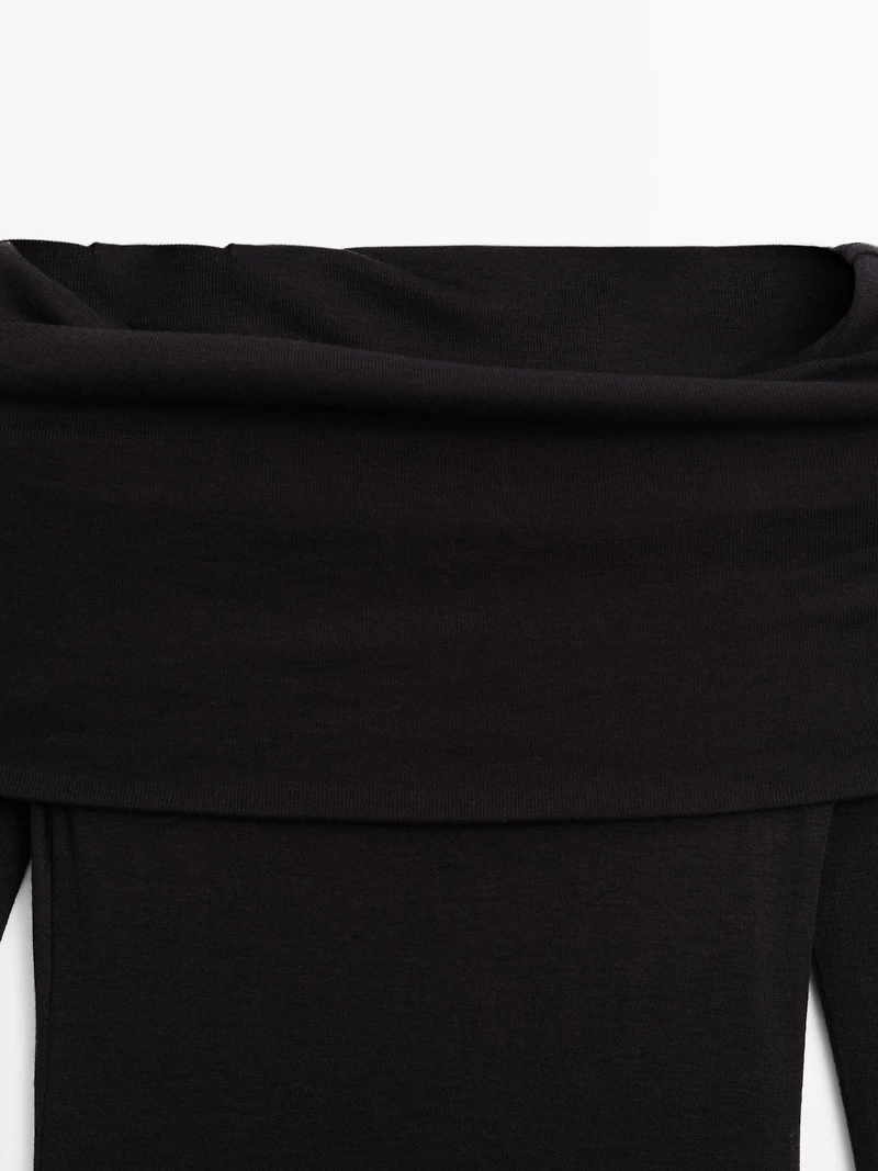 Long sleeve strapless T-shirt