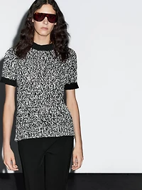 Short sleeve knit sweater