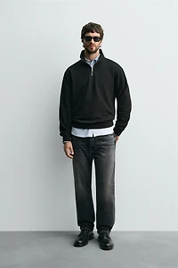 BASIC QUARTER-ZIP SWEATSHIRT